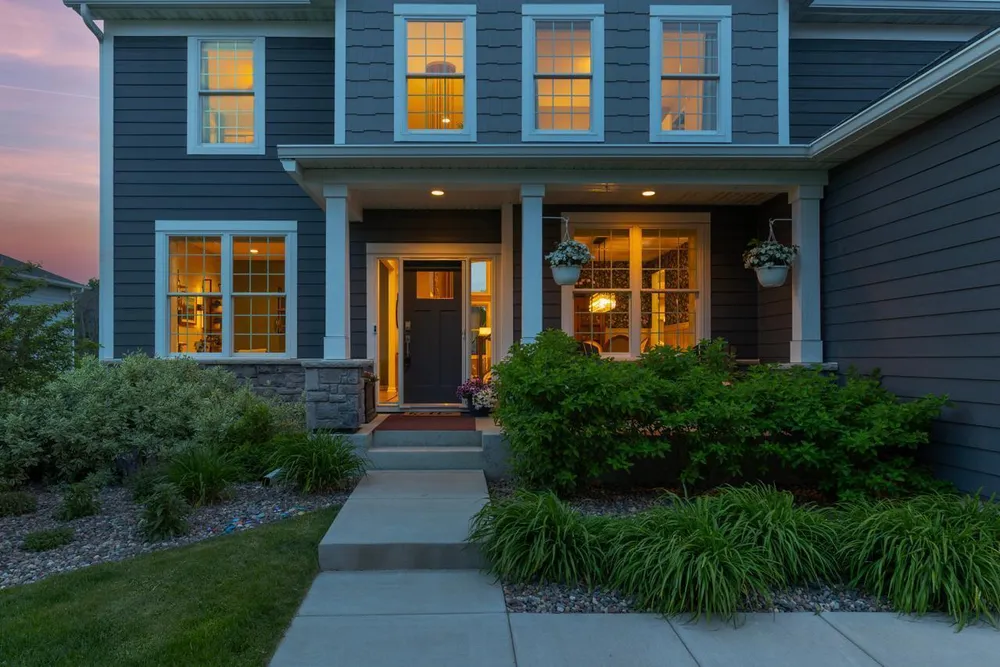 16920 Reeder Ridge, Eden Prairie, MN 55347