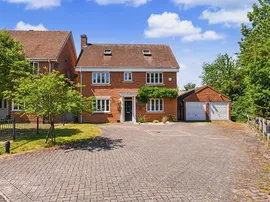 Hever Close, Pitstone, Leighton Buzzard photo