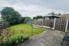 Bottom Boat Road, Stanley, WAKEFIELD