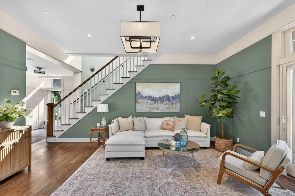 10 Sherman Ave, Dobbs Ferry, NY 10522