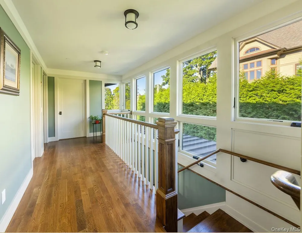 10 Sherman Ave, Dobbs Ferry, NY 10522
