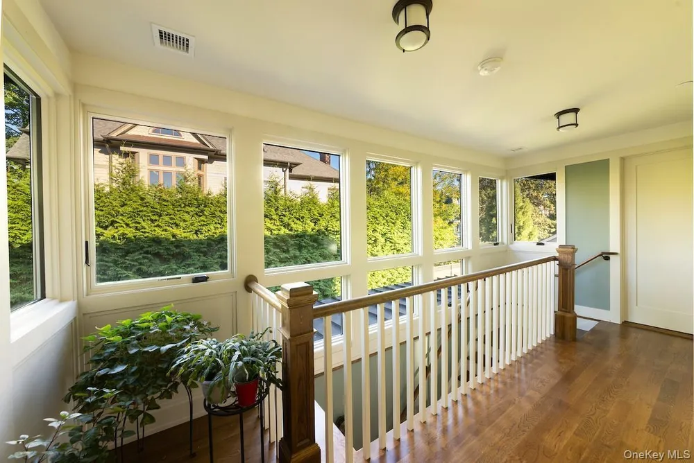 10 Sherman Ave, Dobbs Ferry, NY 10522