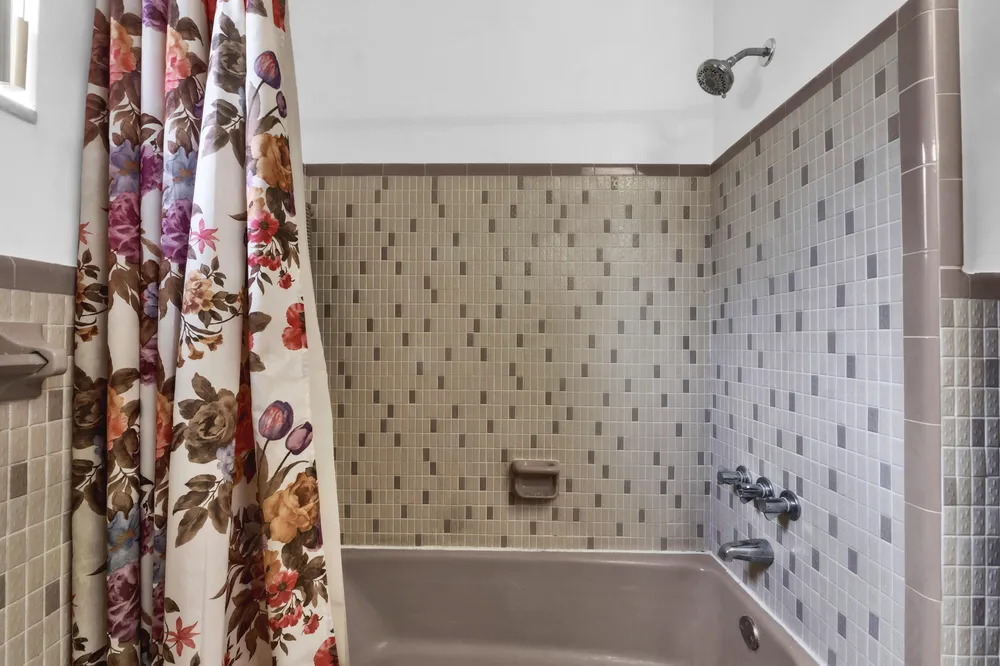 1710 W River Dr, Margate, FL 33063