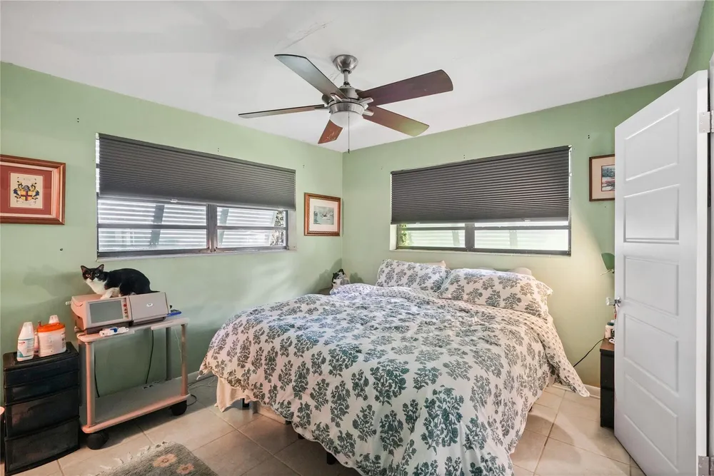 3421 SW 15th St, Fort Lauderdale, FL 33312