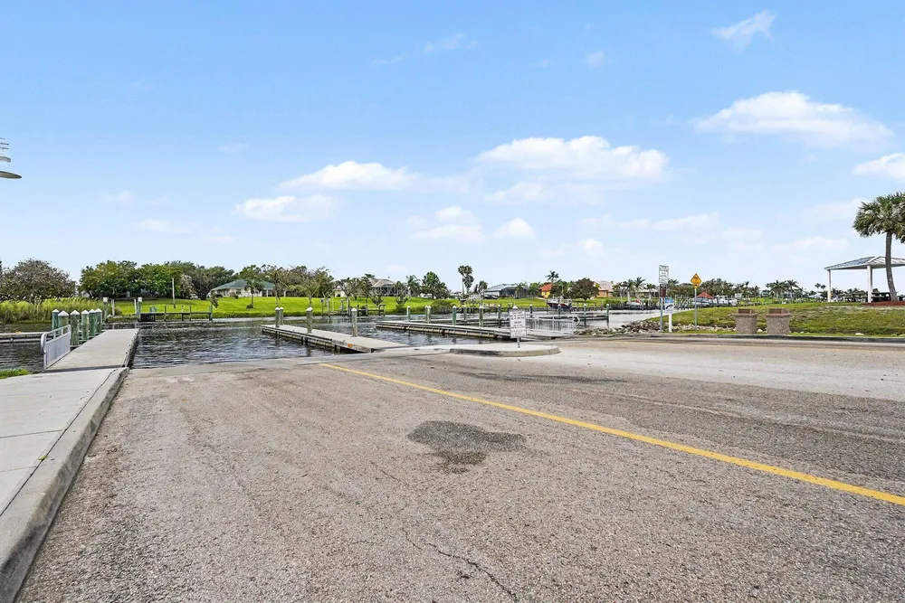 3306 SE Ford Ln, Port St Lucie, FL 34984