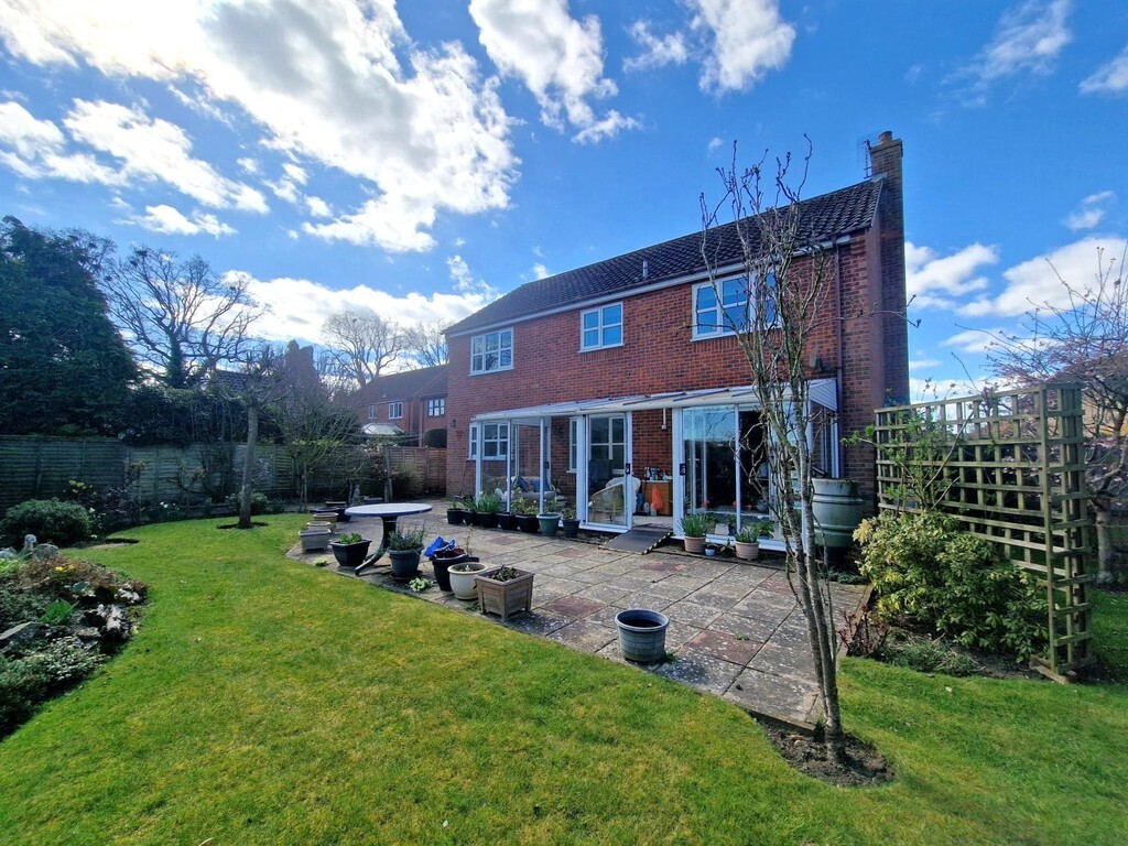 The Meadows, Thurton Image 14