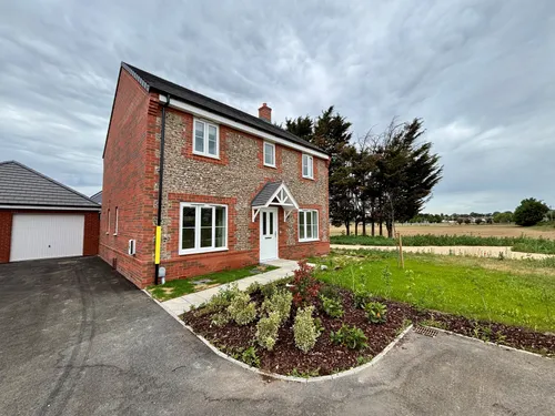 Eriswell Drive, Lakenheath, BRANDONphoto