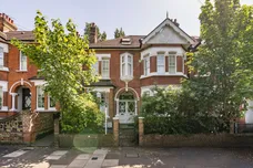 Granville Gardens, Ealing, W5 photo 1