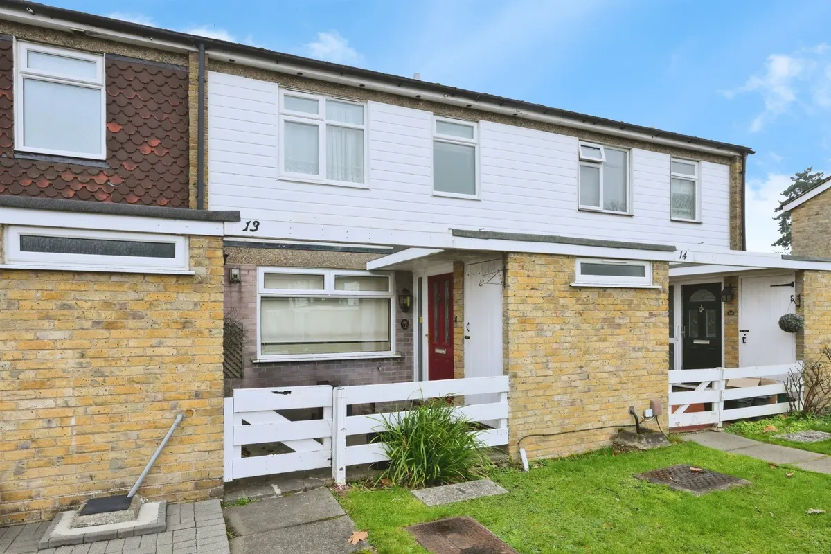 Cedar Green, HODDESDON