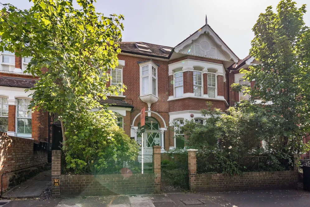 Granville Gardens, Ealing, W5 photo 13