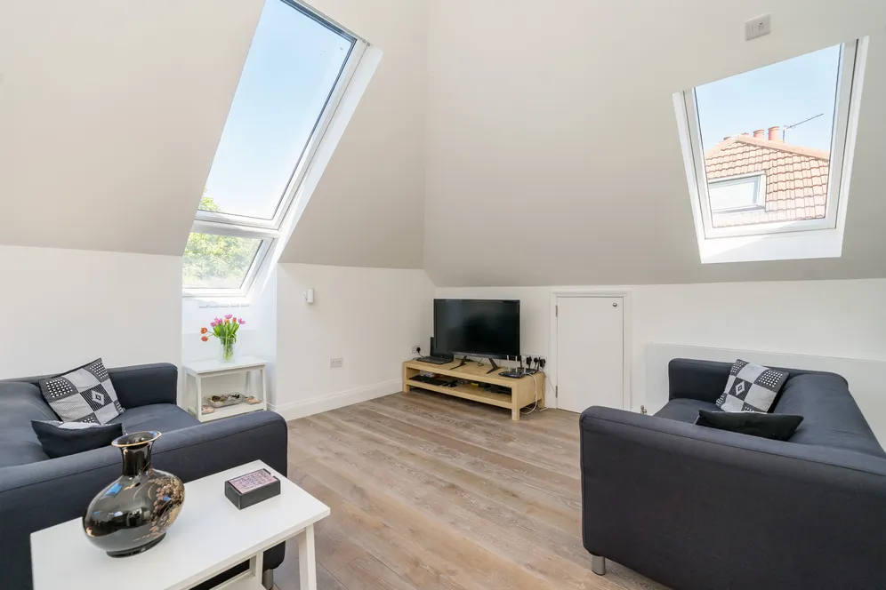 Granville Gardens, Ealing, W5 photo 14