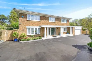 Robin Hill Drive, Camberley, Surrey, GU15