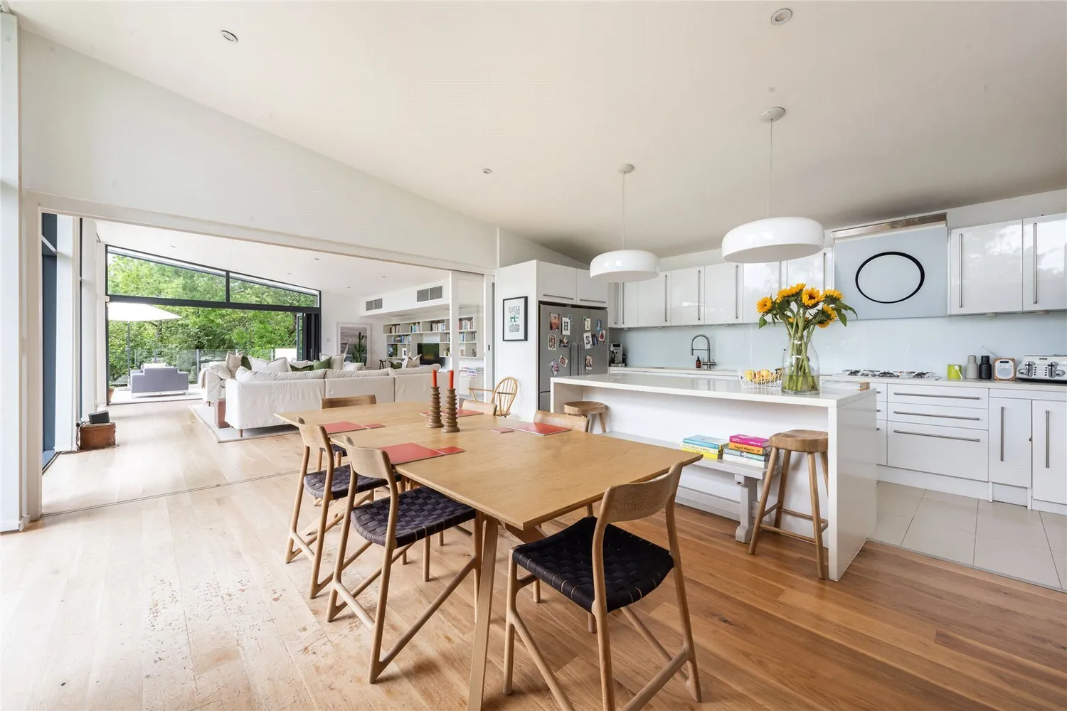 Reigate Road, Betchworth, RH3 photo 3
