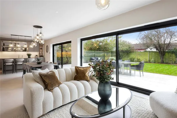 Albert Drive, Pittville, GL52 photo 3