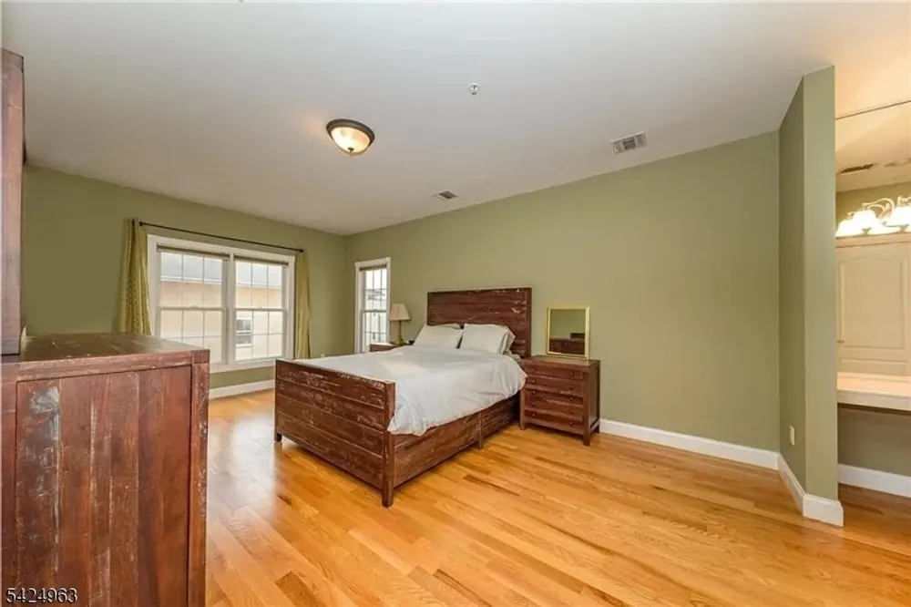 411-419 Chestnut St, Newark, NJ 07105