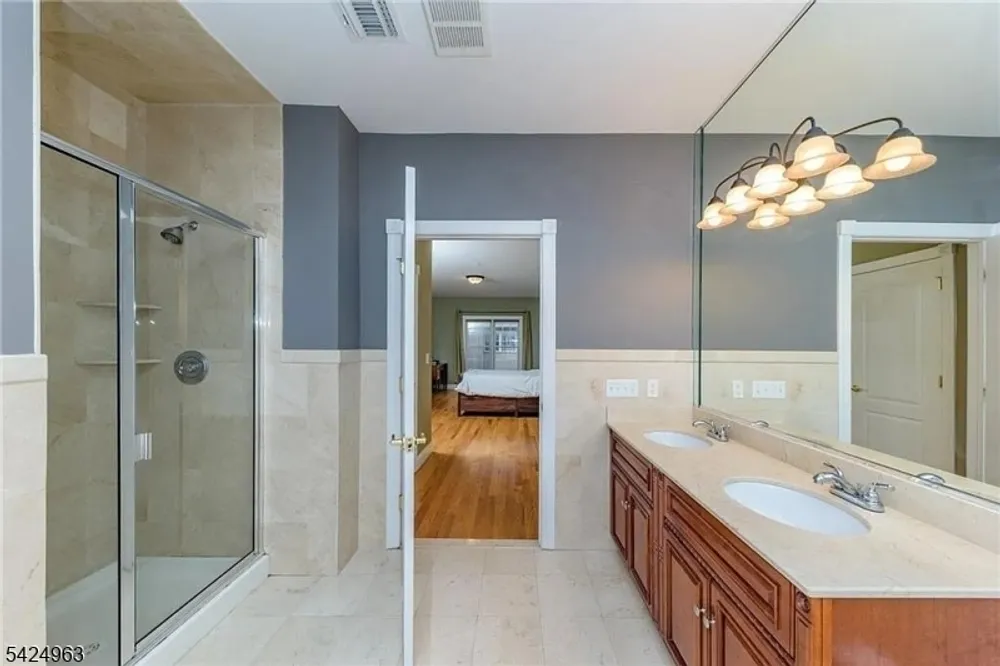 411-419 Chestnut St, Newark, NJ 07105