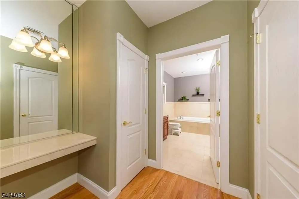 411-419 Chestnut St, Newark, NJ 07105