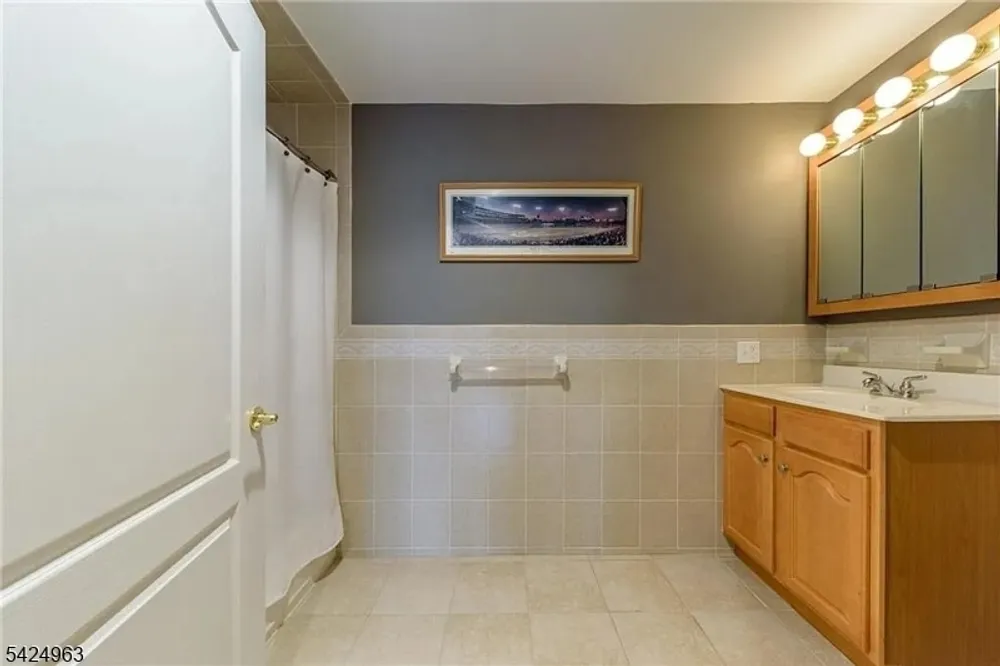 411-419 Chestnut St, Newark, NJ 07105