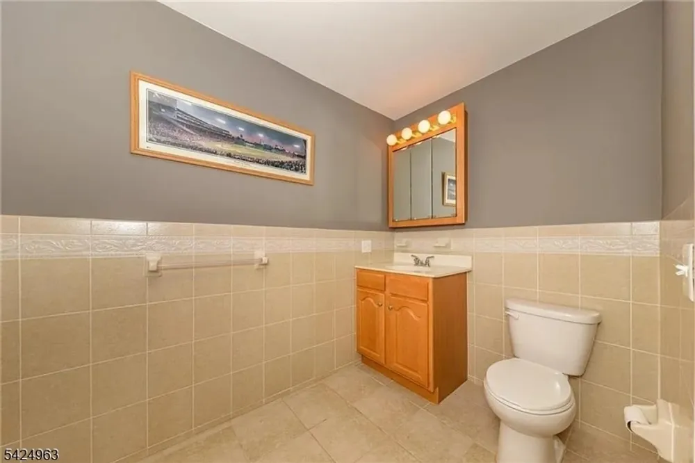 411-419 Chestnut St, Newark, NJ 07105