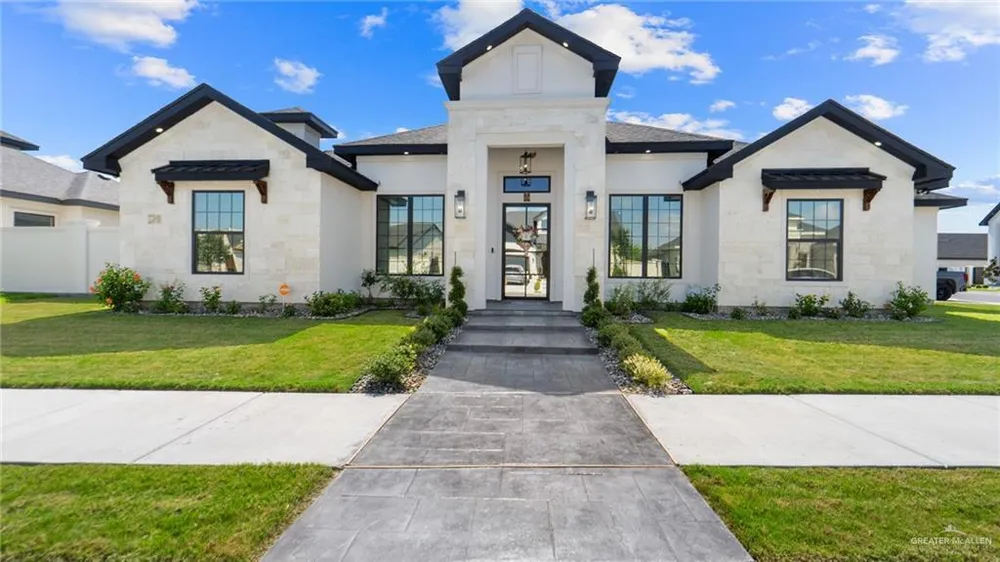 2701 E Versace Drive, Edinburg, TX 78542-7274