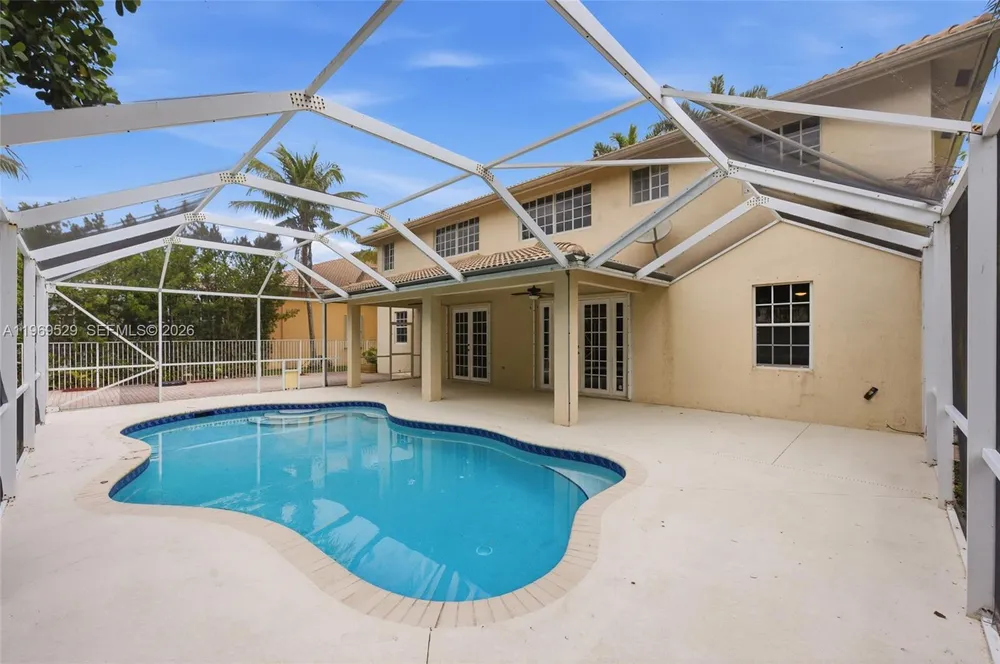 2455 Greenbrier Ct, Weston, FL 33327