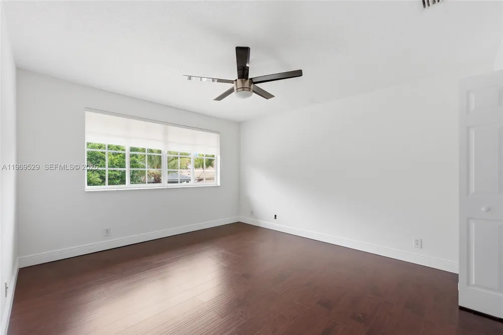 2455 Greenbrier Ct, Weston, FL 33327