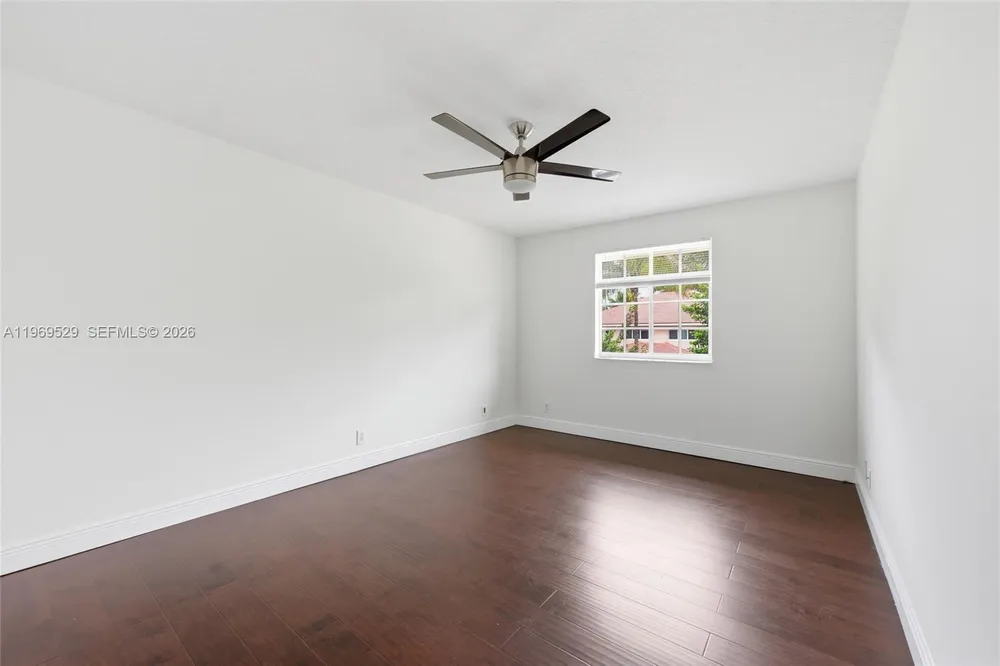 2455 Greenbrier Ct, Weston, FL 33327