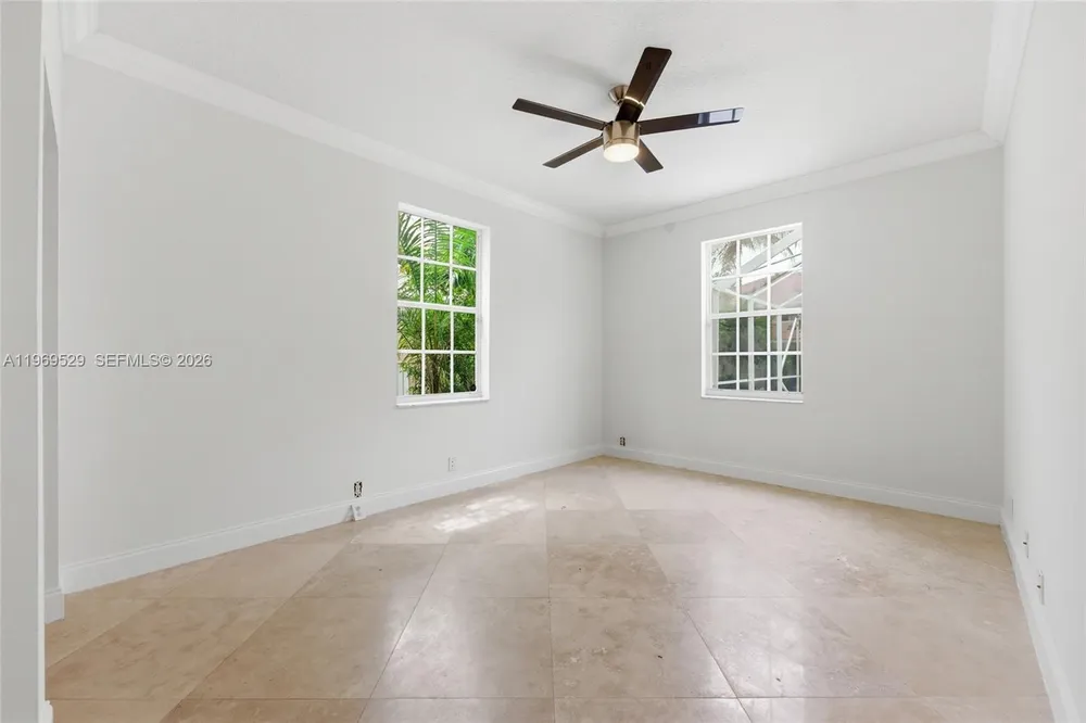 2455 Greenbrier Ct, Weston, FL 33327