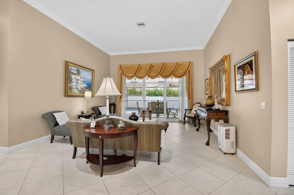 2931 NW 25th Way, Boca Raton, FL 33434