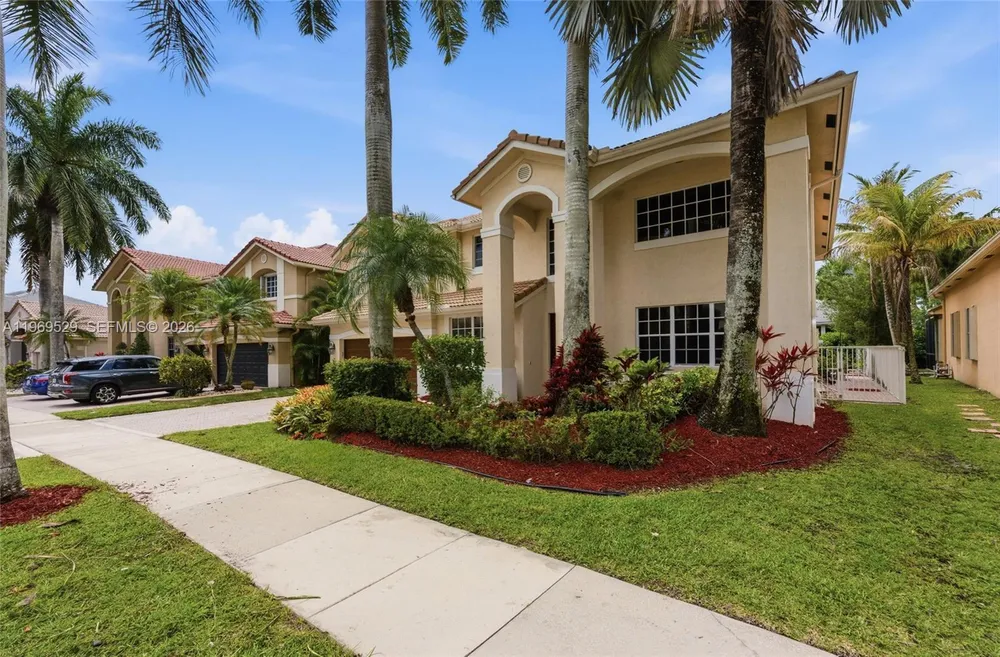 2455 Greenbrier Ct, Weston, FL 33327