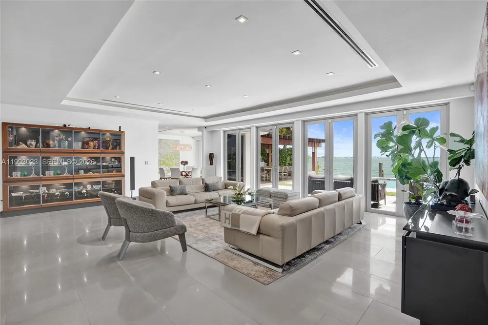 9301 N Bayshore Dr, Miami Shores, FL 33138