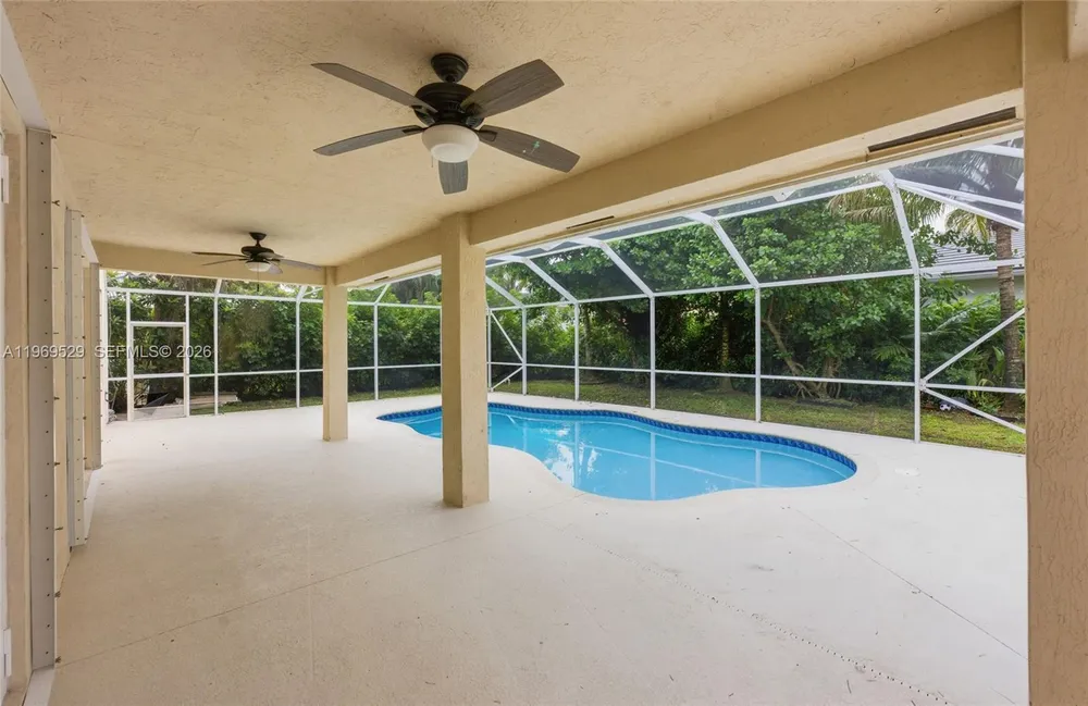 2455 Greenbrier Ct, Weston, FL 33327