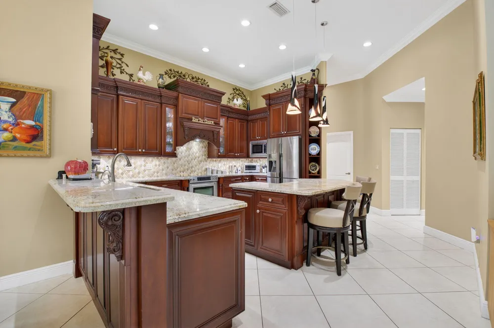 2931 NW 25th Way, Boca Raton, FL 33434