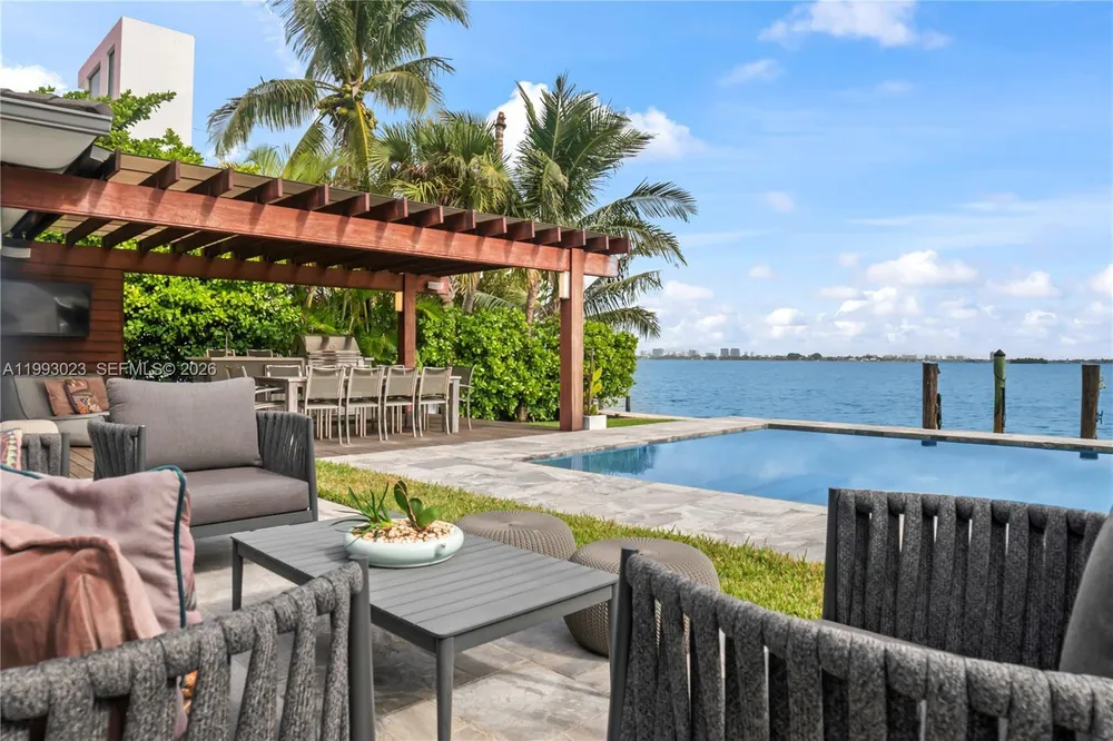 9301 N Bayshore Dr, Miami Shores, FL 33138