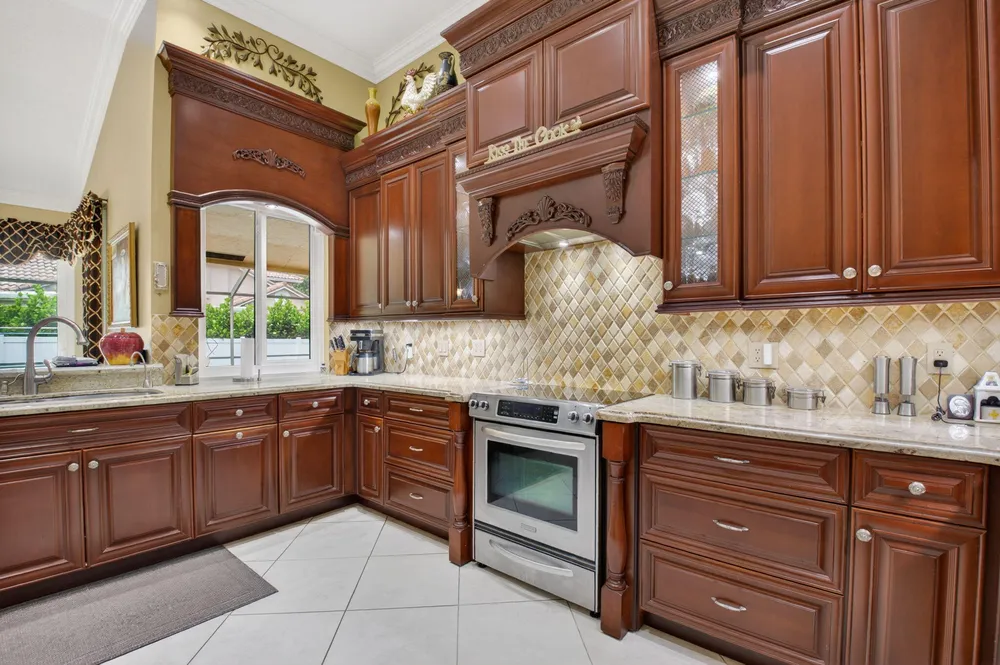 2931 NW 25th Way, Boca Raton, FL 33434