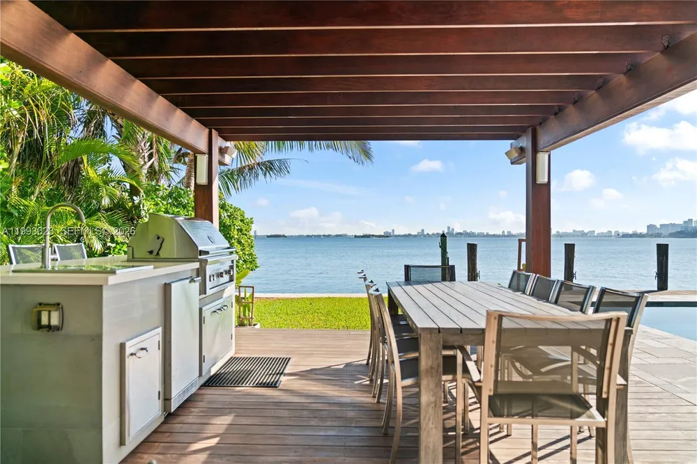 9301 N Bayshore Dr, Miami Shores, FL 33138