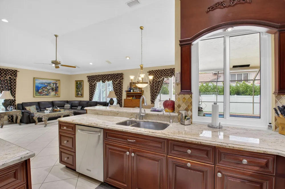 2931 NW 25th Way, Boca Raton, FL 33434