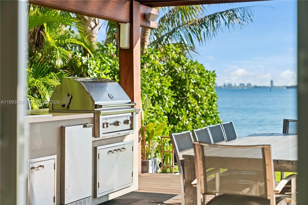 9301 N Bayshore Dr, Miami Shores, FL 33138
