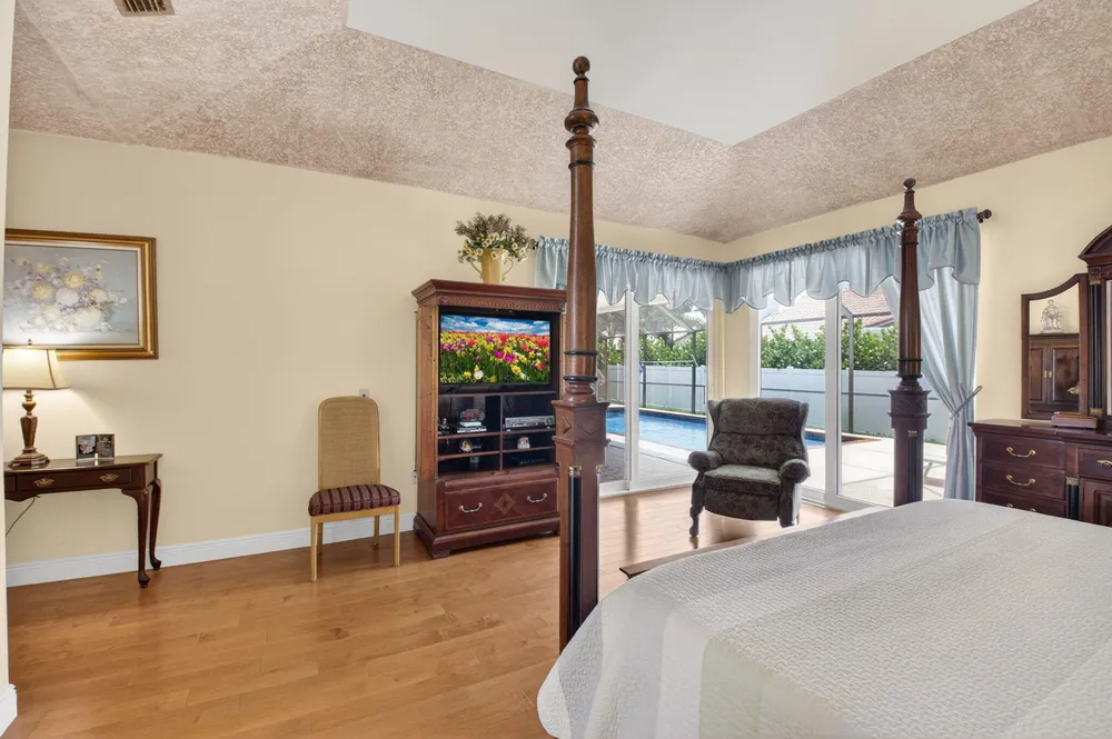 2931 NW 25th Way, Boca Raton, FL 33434