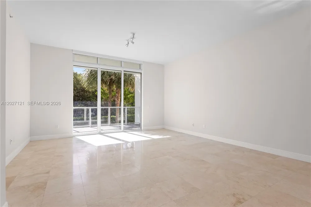 15051 Royal Oaks Ln, North Miami, FL 33181