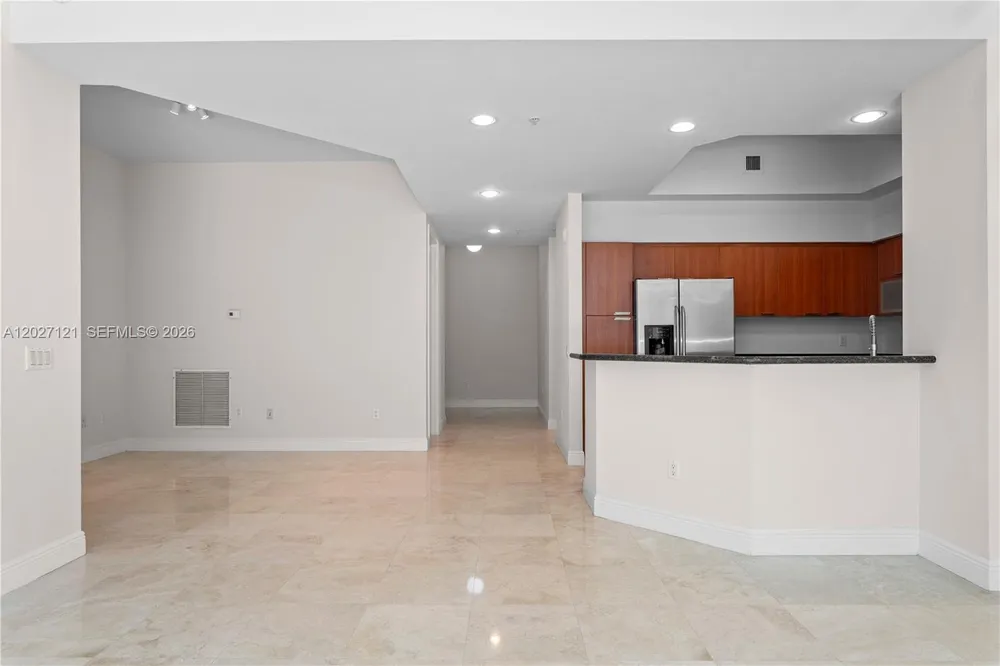 15051 Royal Oaks Ln, North Miami, FL 33181