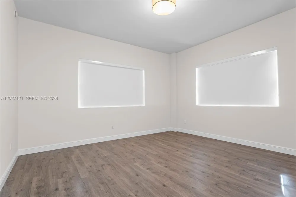 15051 Royal Oaks Ln, North Miami, FL 33181