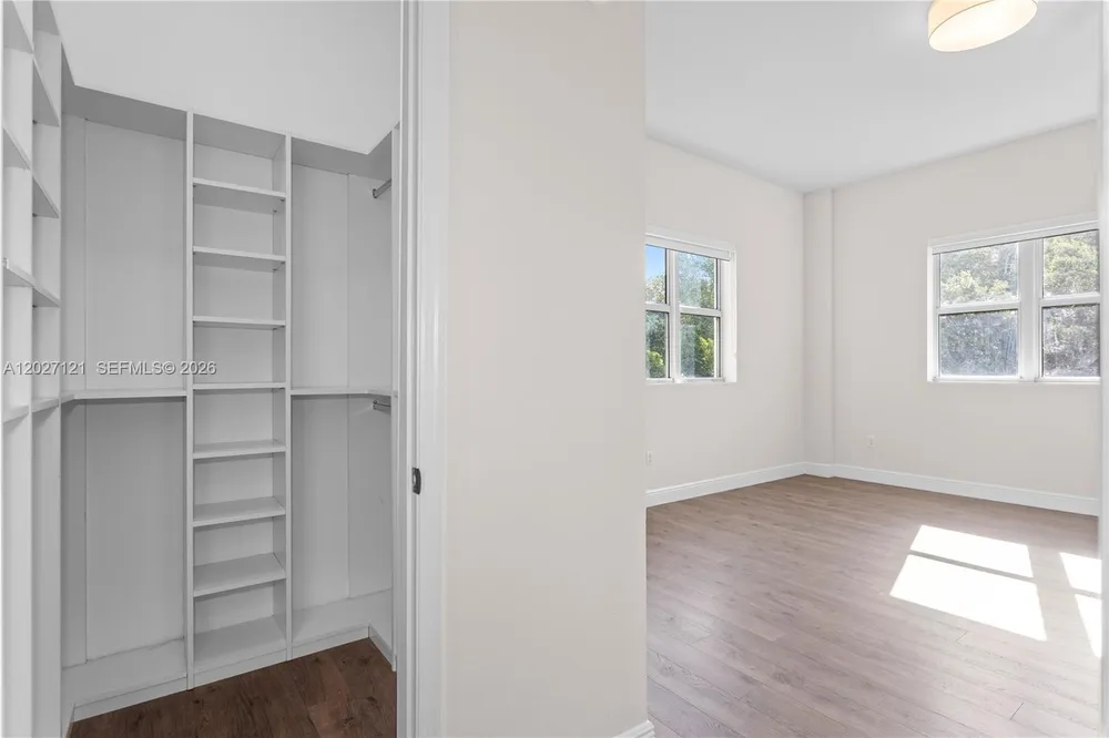 15051 Royal Oaks Ln, North Miami, FL 33181
