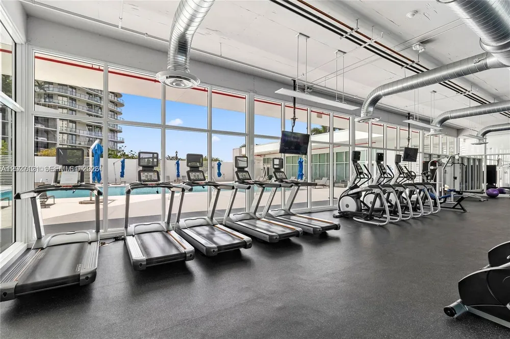 15051 Royal Oaks Ln, North Miami, FL 33181