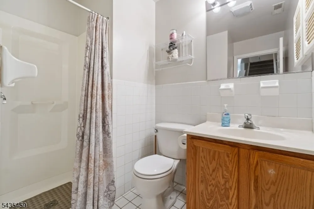 551 15th Ave, Newark, NJ 07103