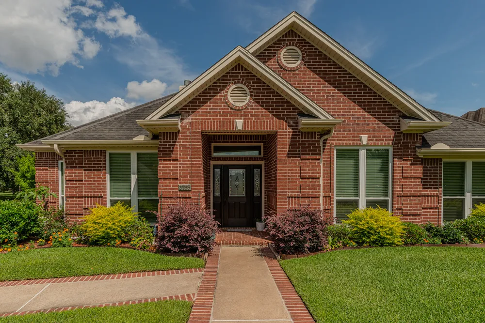 3765 Seminole Dr, Beaumont, TX 77707
