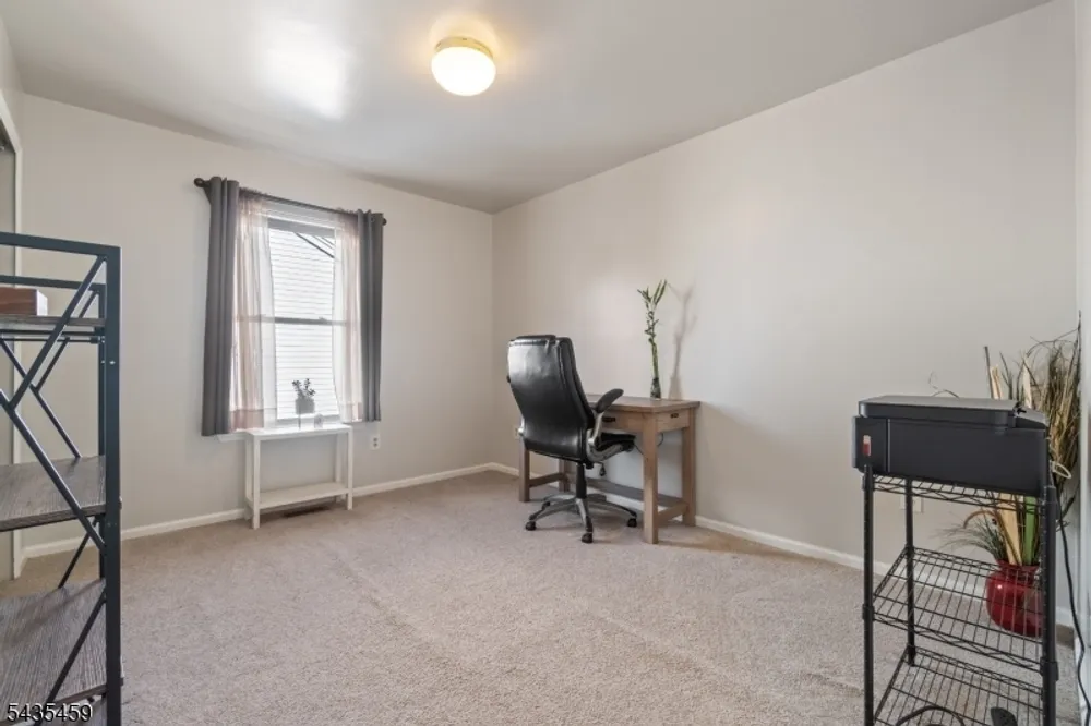 551 15th Ave, Newark, NJ 07103