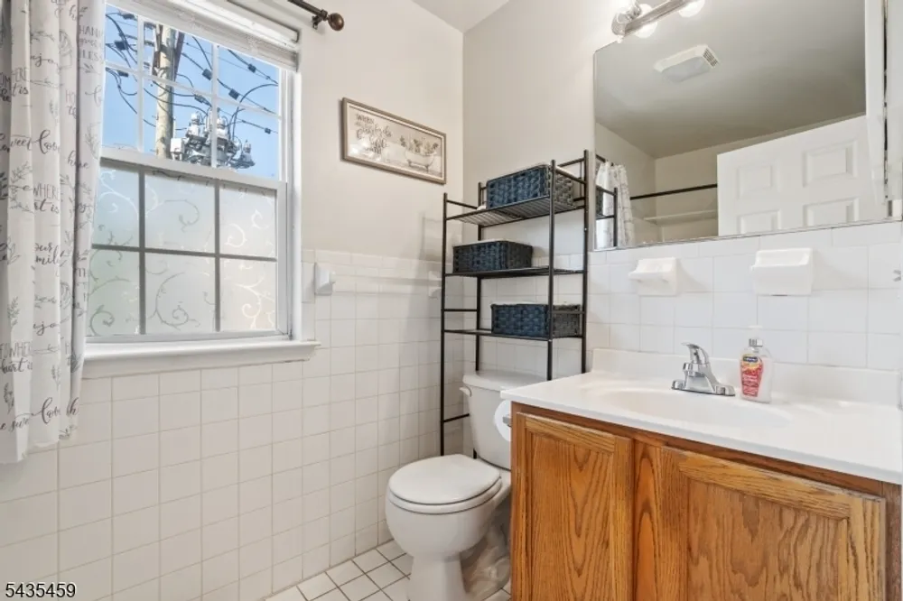 551 15th Ave, Newark, NJ 07103