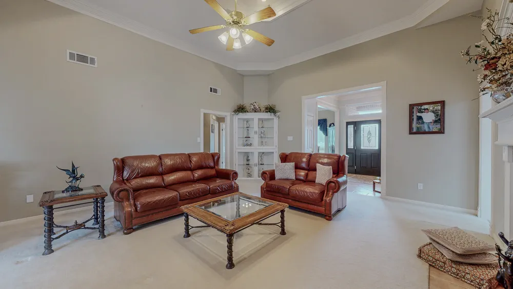 3765 Seminole Dr, Beaumont, TX 77707