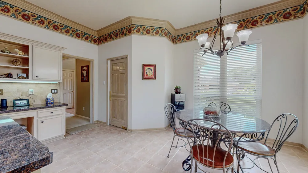 3765 Seminole Dr, Beaumont, TX 77707